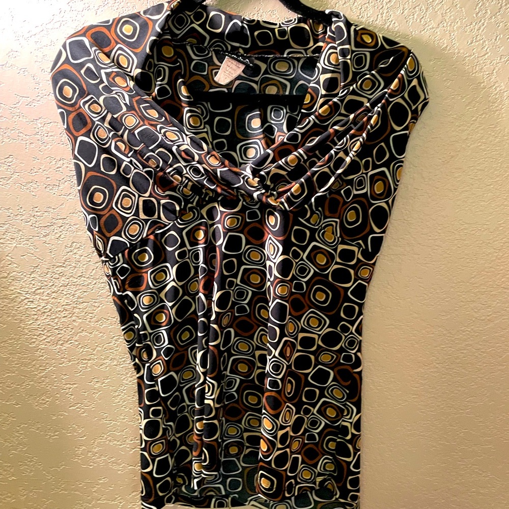Sleeve less blouse